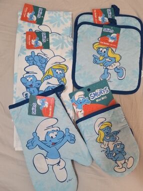 Smurfs With Smurfette Oven Mitts & Towels 6 Piece Bundle Set - Blue, Peyo NWT